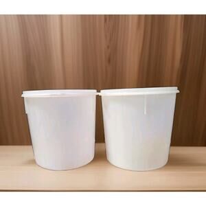 Set Of 2 Eagle Super Seal Clear Canisters & Lid Food & Storage 6 1/4" h x 5" d